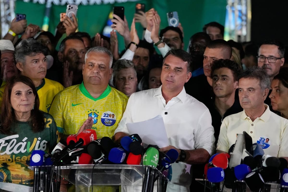 Bolsonaro a fugit în Florida și va solicita azil în SUA, datorită pașaportului italian