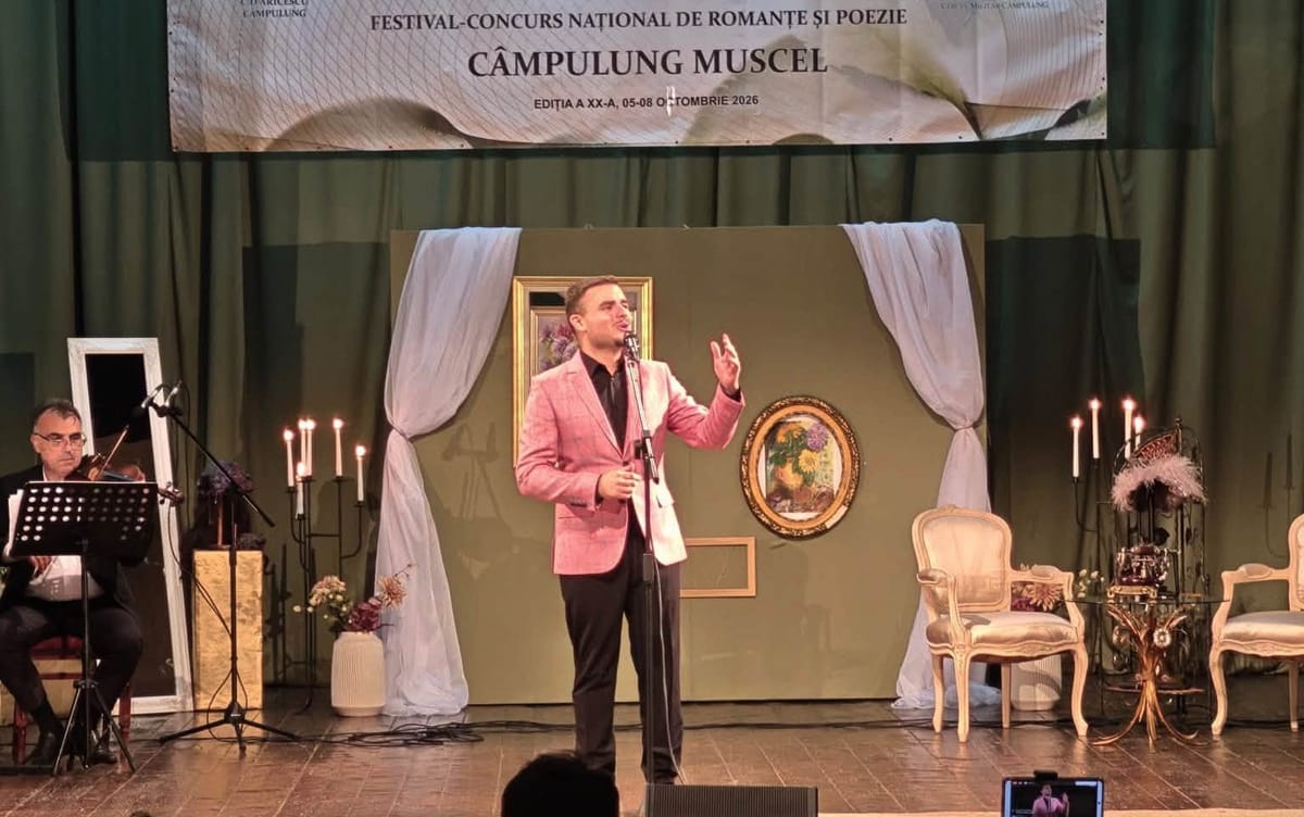 Brașov: tenorul Andrei Nicolae Bucă a câștigat Trofeul Festivalului Rapsodii de toamnă