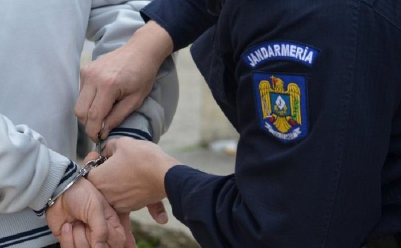 Brad: un tânăr de 22 de ani a fost reținut după ce ar fi lovit un bărbat în cap, în zona unui club