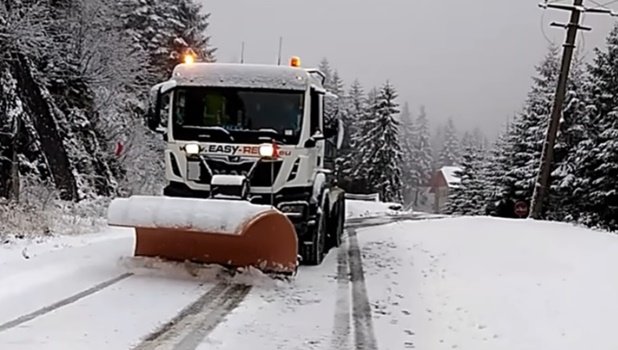 Brașov: Consiliul Județean a aprobat planul de deszăpezire pentru iarna 2026-2027