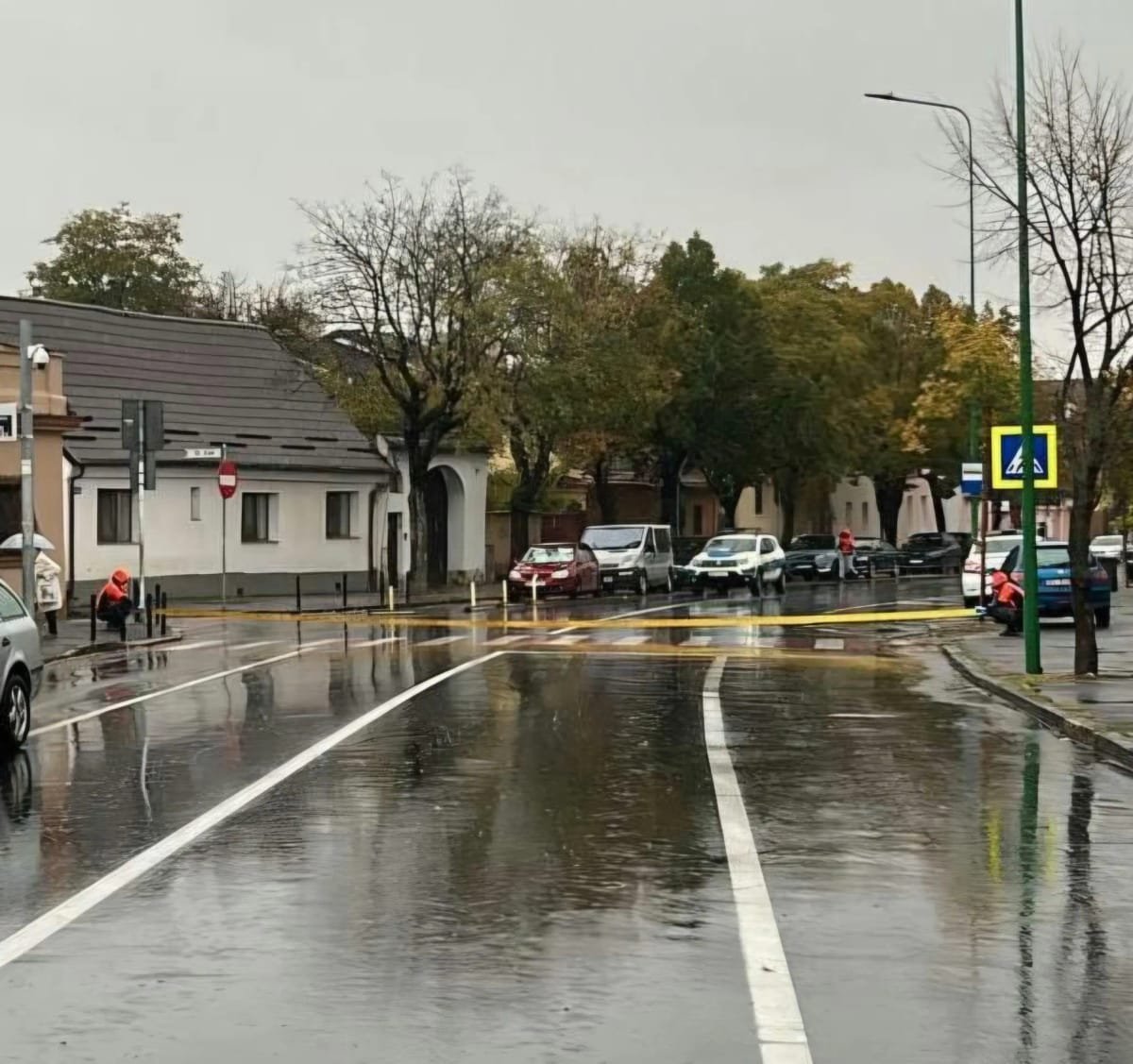 Brașov: pieton rănit după ce a fost lovit de o mașină în timp ce traversa strada