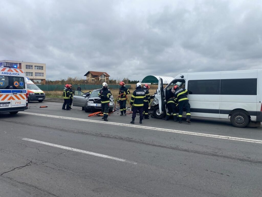 Brașov: șapte persoane transportate la spital, după accidentul de pe Calea Feldioarei
