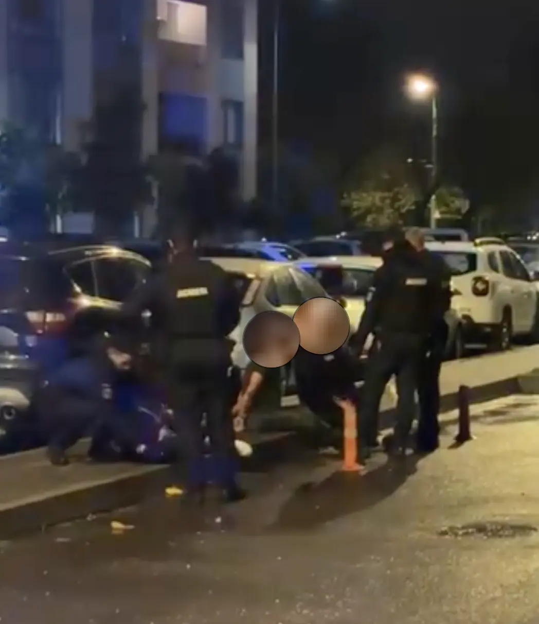 Brașov: scandal la o sală de jocuri, bărbați ar fi amenințat cu cuțitul, un agent de pază a fost rănit