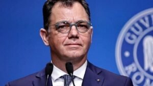 Buzău: Ștefan Radu Oprea, ministrul Apărării, publică imagini din armată și își anunță prioritățile