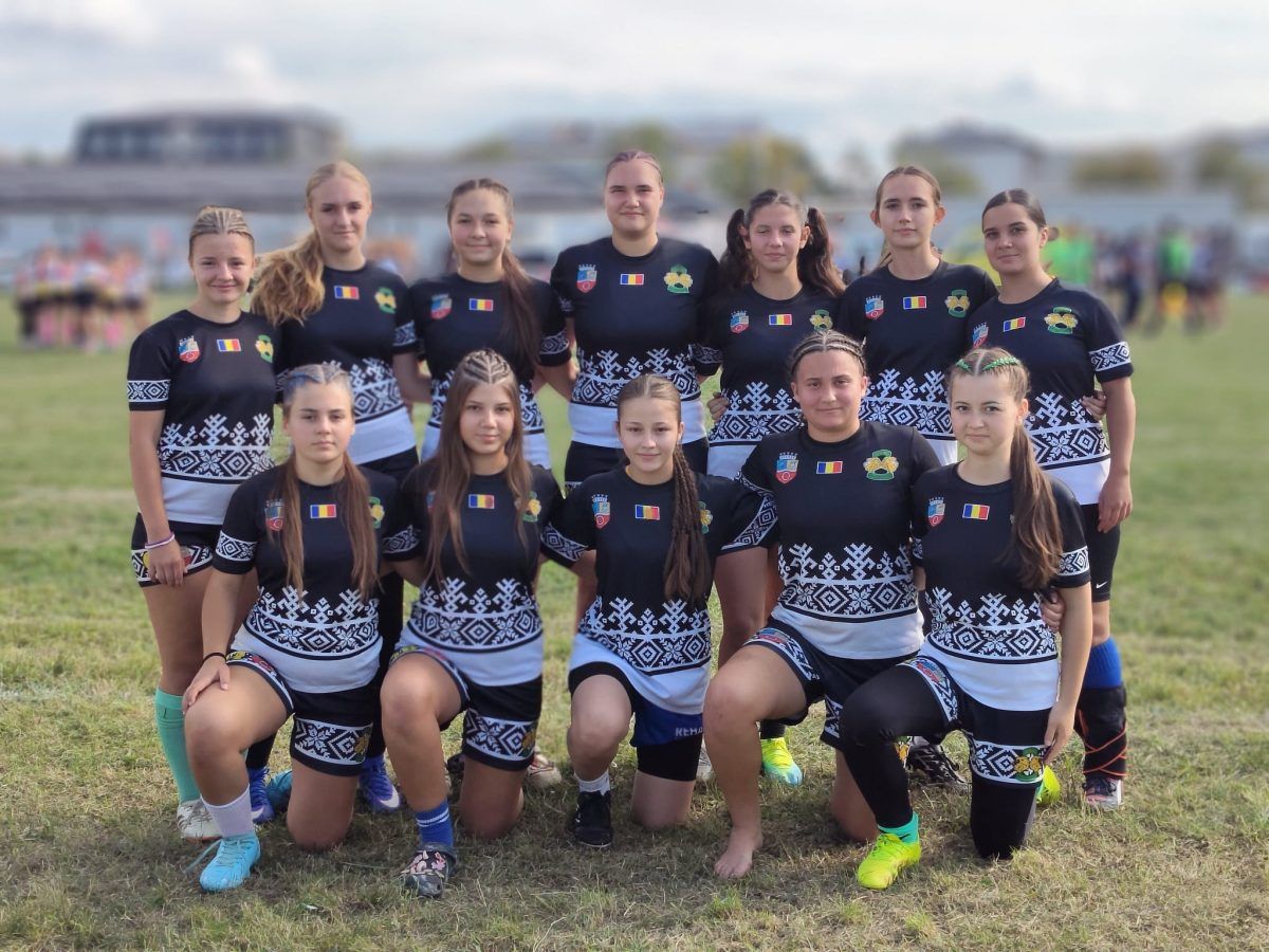 Câmpia Turzii: Leii U16 își apără fotoliul de lider la rugby 7s feminin, pe terenul de sub Arcul de Triumf