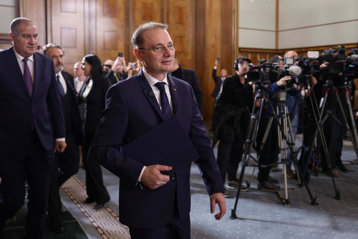 Cabinetul Niculescu: Oleg Ungureanu preia programul SAFE, Executivul inaugurează consultări periodice cu BNR