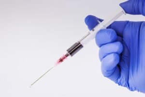 California: un laborator a administrat unui pacient bacteriofagi proiectați cu inteligența artificială