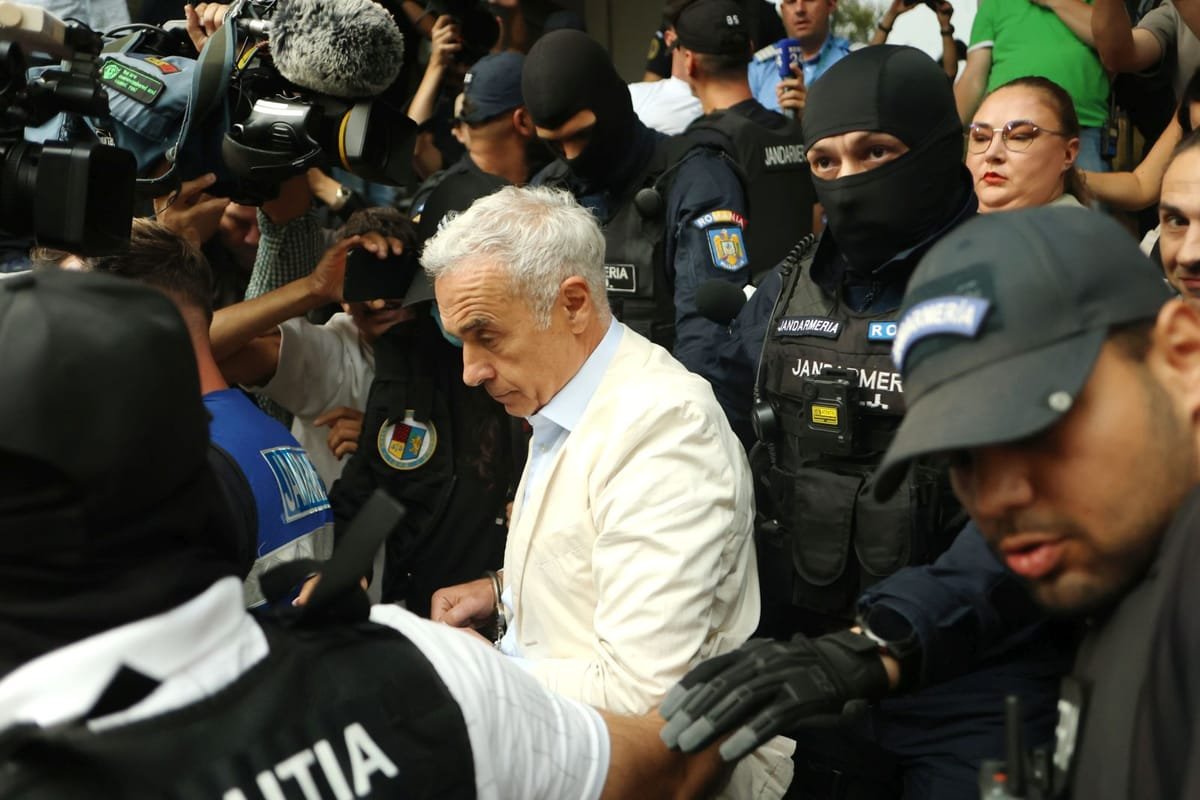 Călin Georgescu, în arest două săptămâni: gărzile de corp i-ar fi adus zilnic mâncare