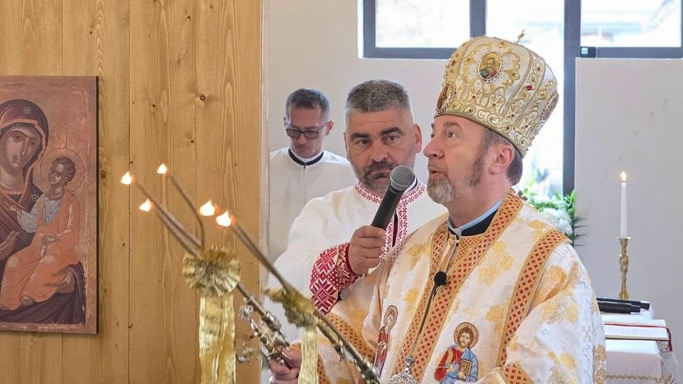 Câmpeni: noua biserică greco-catolică a fost sfințită de Preafericitul Claudiu