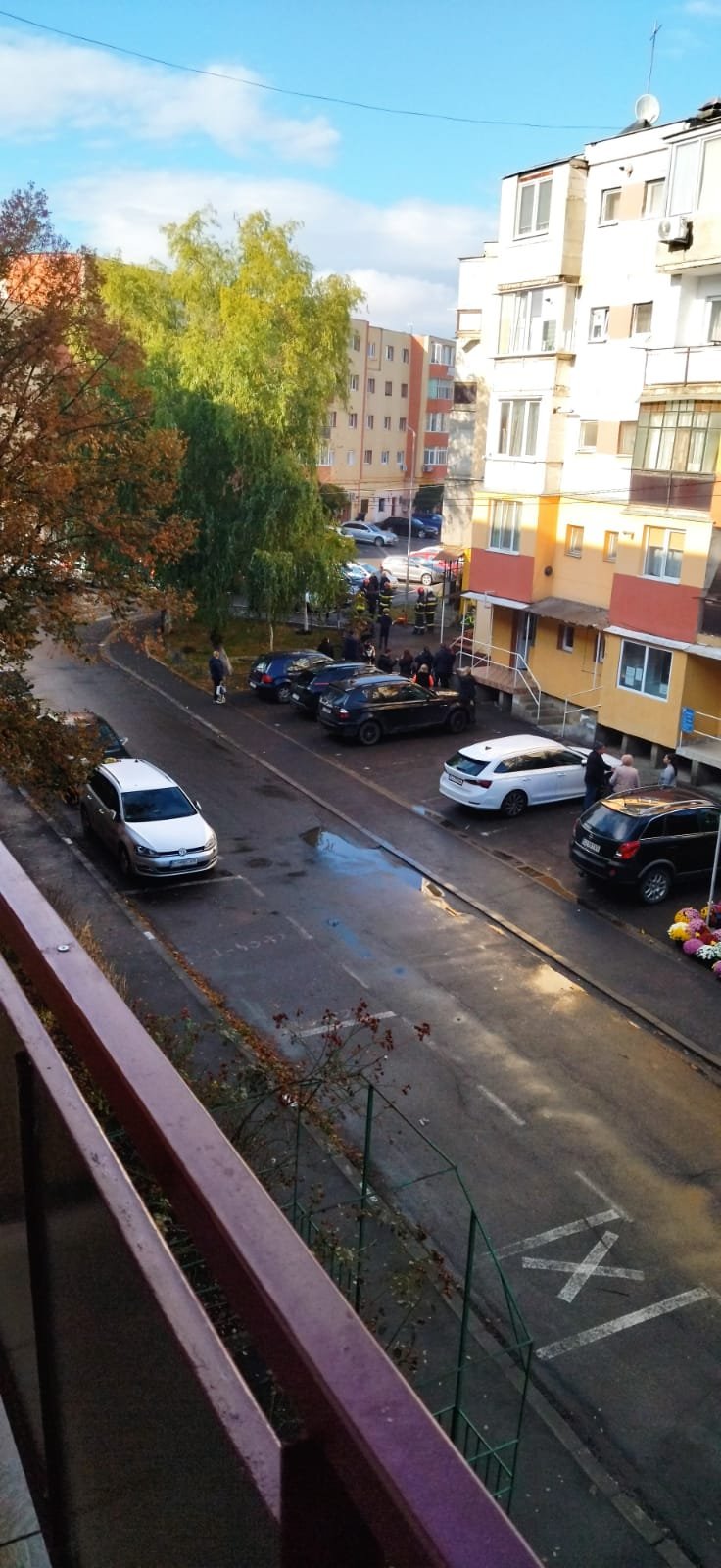 Câmpia Turzii: un bărbat ar fi bătut și sechestrat concubina în zona Blocuri, unde intervin polițiștii