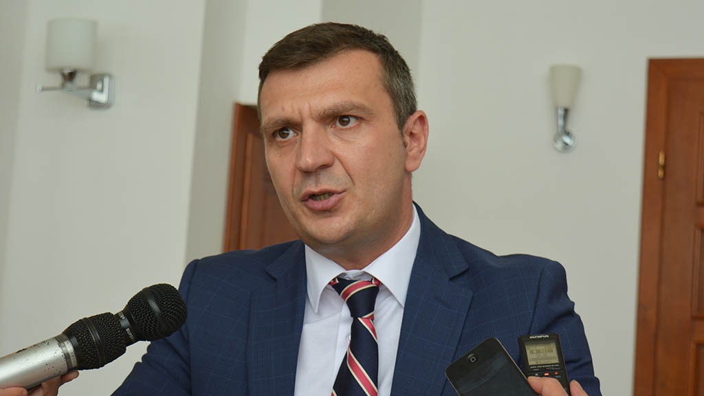 Caraș-Severin: Hurduzeu (PSD) critică Guvernul Niculescu: „România nu își permite un nou Guvern Cioloș