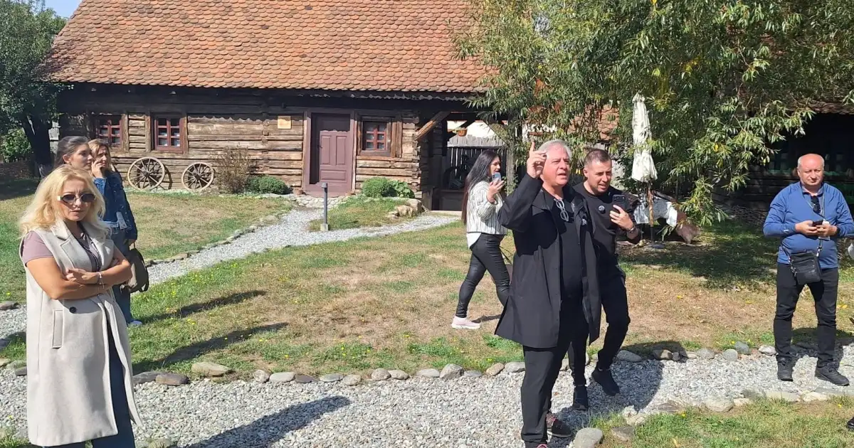 Casa din 1850, prima dintre cele 11 salvate de soții Esca-Eram la Porumbacu