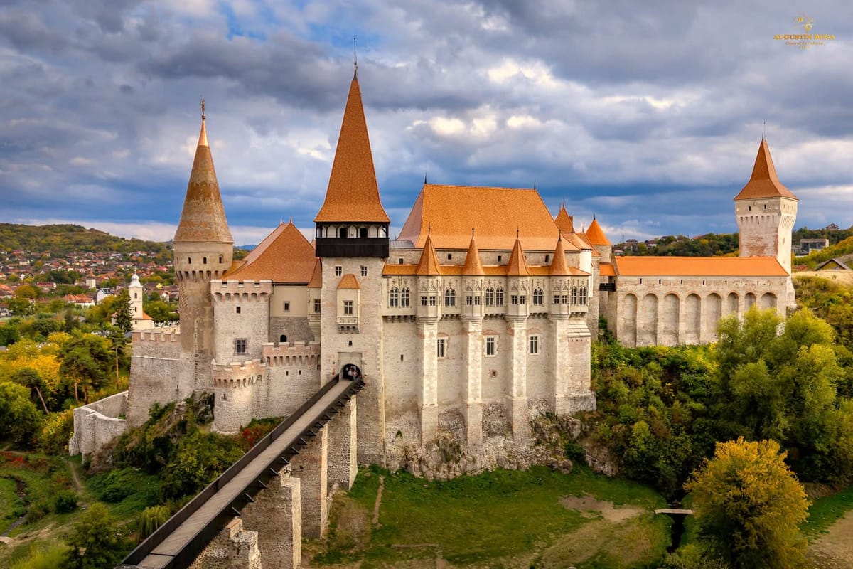 Castelul Corvinilor din Hunedoara a găzduit un concert de muzică sacră și camerală