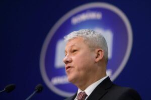 Cătălin Predoiu pleacă din guvern după 10 ani, 2 luni și 22 de zile ca ministru
