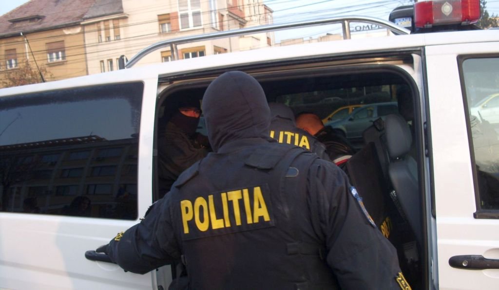 Cavnic: bărbat condamnat pentru conducere sub influența alcoolului, dus la Penitenciarul Baia Mare