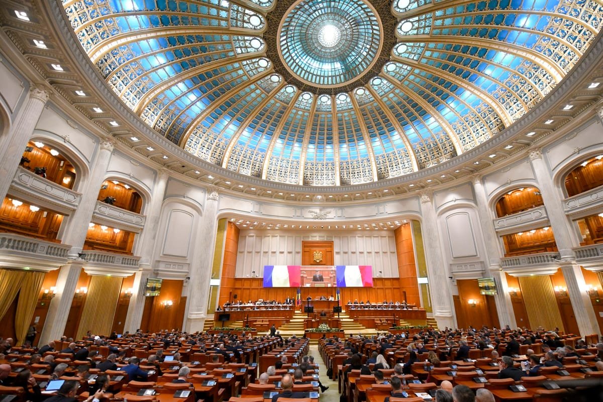 CCR a decis definitiv în scandalul împărțirii locurilor din Biroul Permanent, după sesizarea PNL și USR