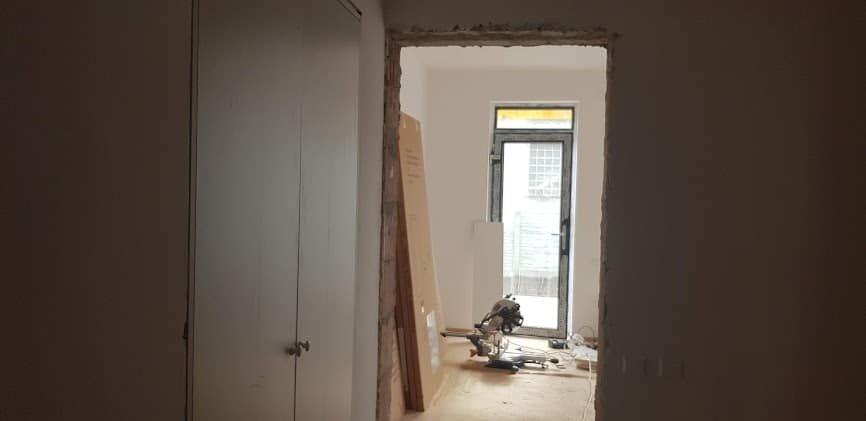 CCR: Demolarea construcțiilor fără autorizație este constituțională, dacă nu pot intra în legalitate