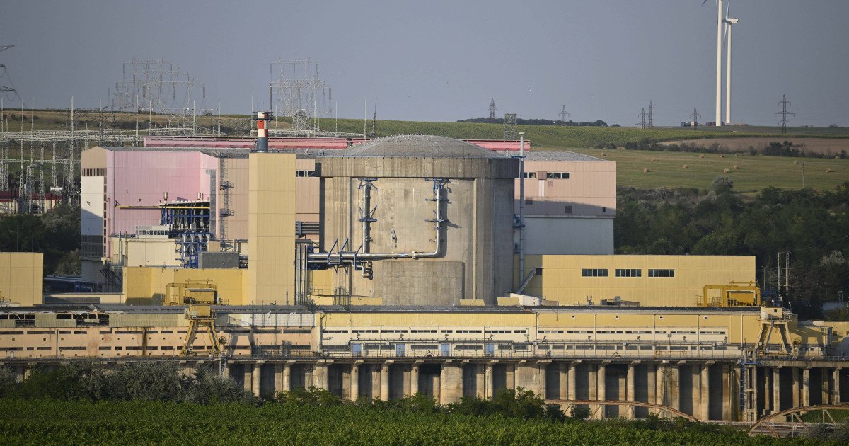 Cernavodă: Ministrul Energiei discută măsurile pentru răcirea reactoarelor, inclusiv deviarea apei Dunării