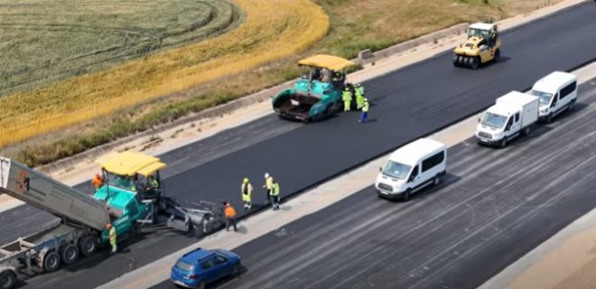 Chiribiș-Biharia: lucrările pe Autostrada Transilvania ajung la 78%, iar asfaltarea continuă în ritm susținut