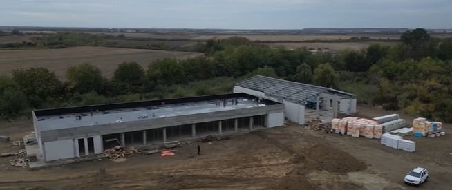 Ciacova: lucrările la Centrul pentru minorii cu adicții avansează, constructorul a ajuns la acoperiș/VIDEO