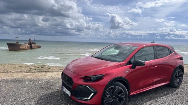 Clio Eco-G, un hibrid altfel. Cât consumă și care sunt dezavantajele