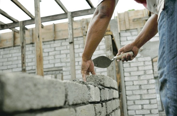 Cluj: amenzi de peste un milion de lei în construcții, după depistarea a 25 de persoane fără contract