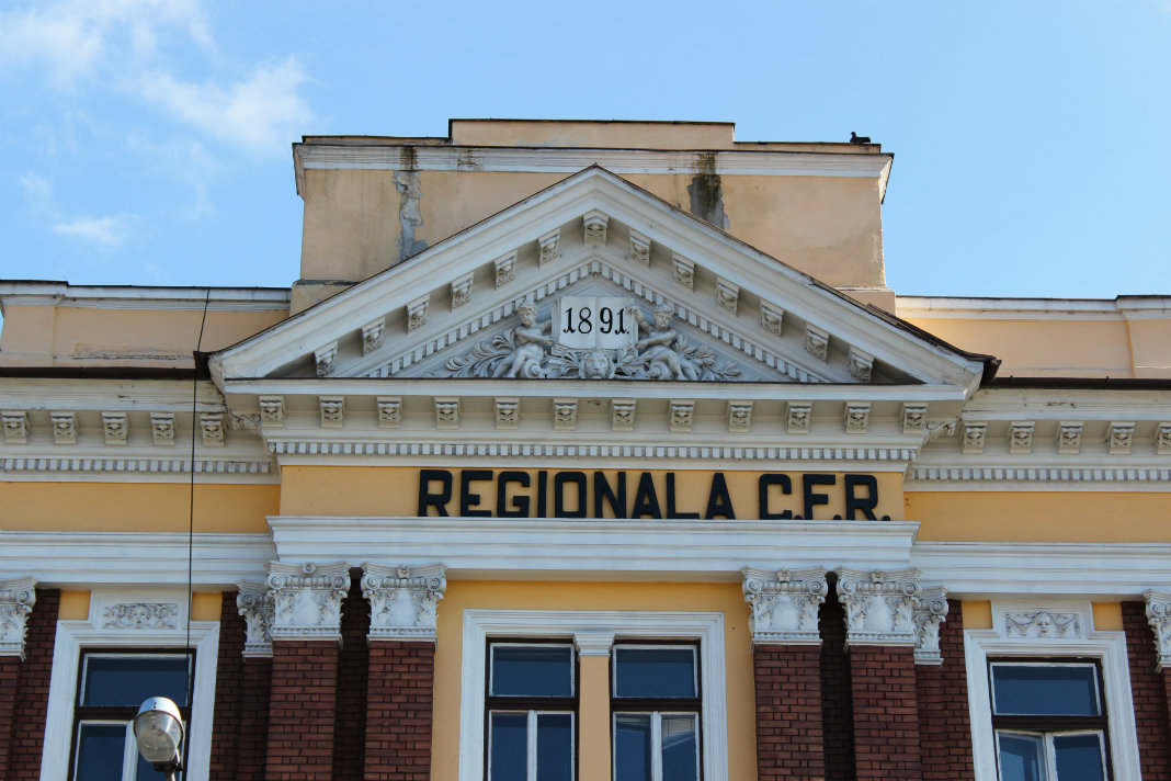 Cluj: CFR scoate la concurs două posturi de inginer cu salariu de la 9.515 lei