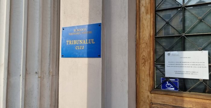 Cluj: cinci inculpați, trimiși în judecată pentru tentativă de omor după o agresiune cu o coadă de lopată
