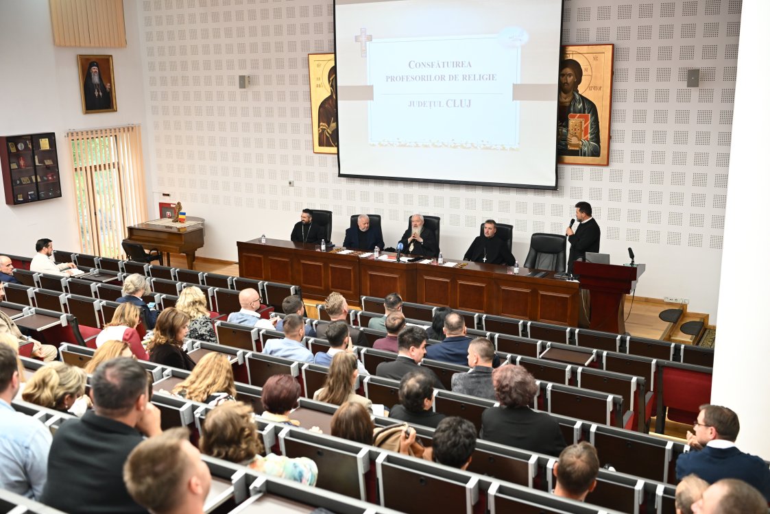 Cluj: Consfătuirea anuală a profesorilor de religie s-a axat pe formarea elevilor