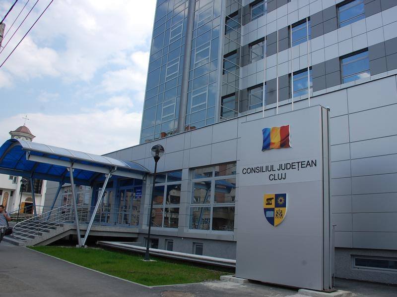 Cluj: Consiliul Județean supune consultării tarife mai mari din 2027 la Castelul Bánffy și Cluj Arena