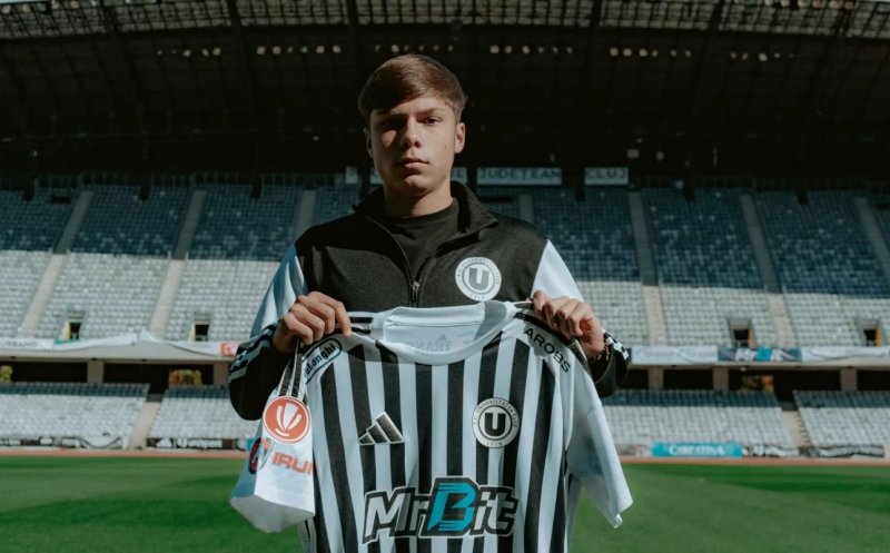 Cluj: Darius Mihăilă, 16 ani, a semnat primul contract profesionist