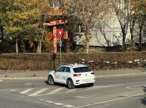 Cluj: imagini revoltătoare cu un taximetrist care a blocat drumul pentru a-și aștepta clientul