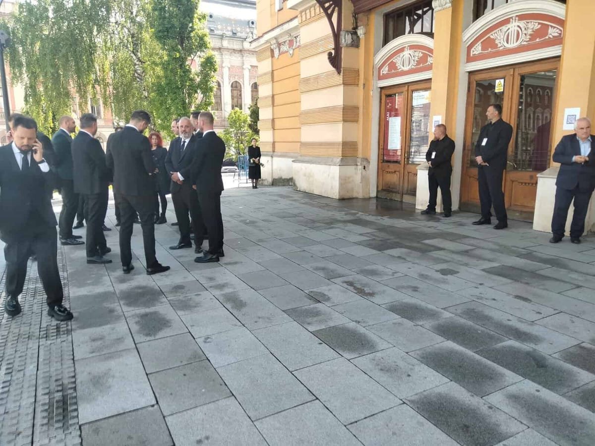Cluj: Ministerul Culturii caută specialiști pentru comisia care alege noul manager al Teatrului Național