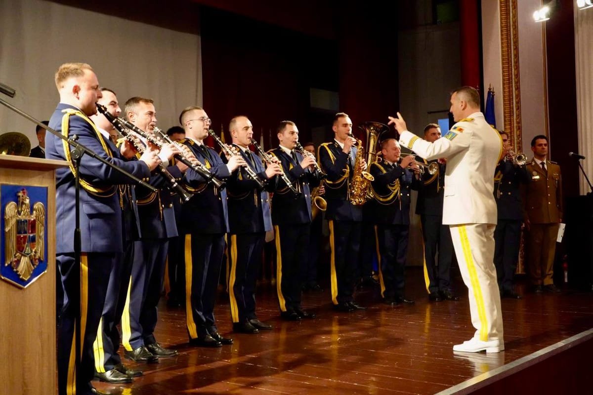 Cluj-Napoca: istoria și sacrificiul Armatei României, evocate la un eveniment cu militari și studenți UBB