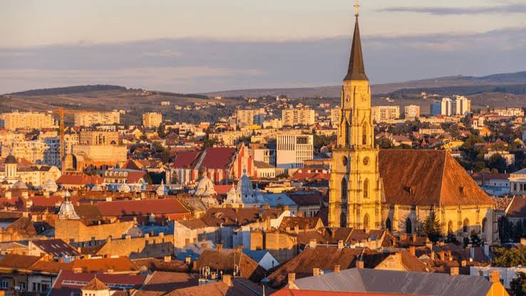 Cluj-Napoca: locuințe cu peste 1.000 de euro/mp mai scumpe decât piețele accesibile din țară