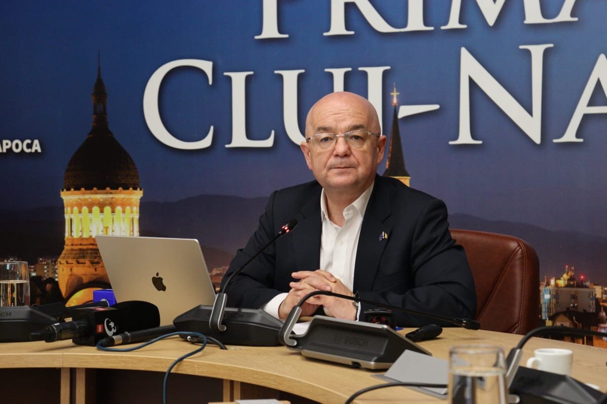 Cluj-Napoca: primarul Emil Boc le cere contestatarilor din PNL să respecte votul majorității sau să plece