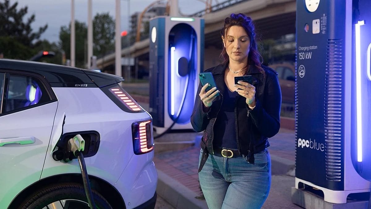 Cluj-Napoca: stații de încărcare pentru mașini electrice, instalate în Parcul Industrial Tetarom I