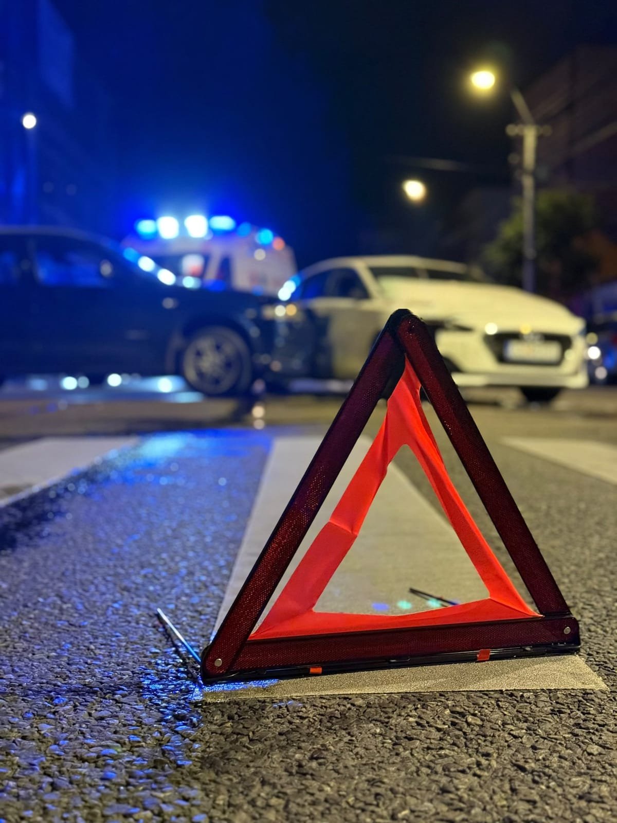 Cluj-Napoca: tânără de 25 de ani rănită într-un accident rutier, în noaptea de luni spre marți