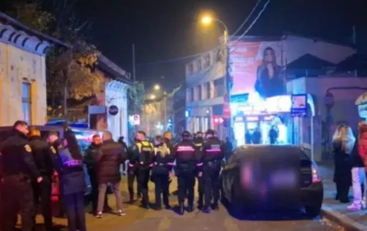 Cluj-Napoca: un tânăr a fost găsit întins pe jos după o bătaie cu un agent de securitate