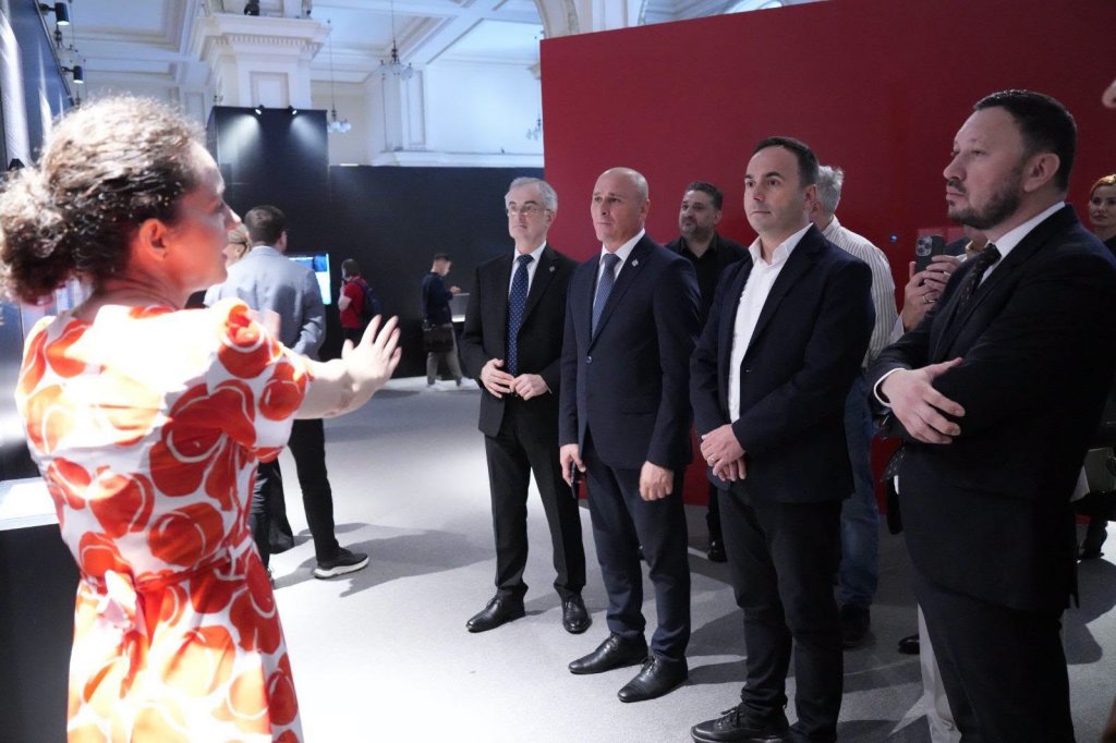 Cluj: Ovidiu Cîmpean la expoziția despre represiunea comunistă: România nu trebuie să se mai întoarcă