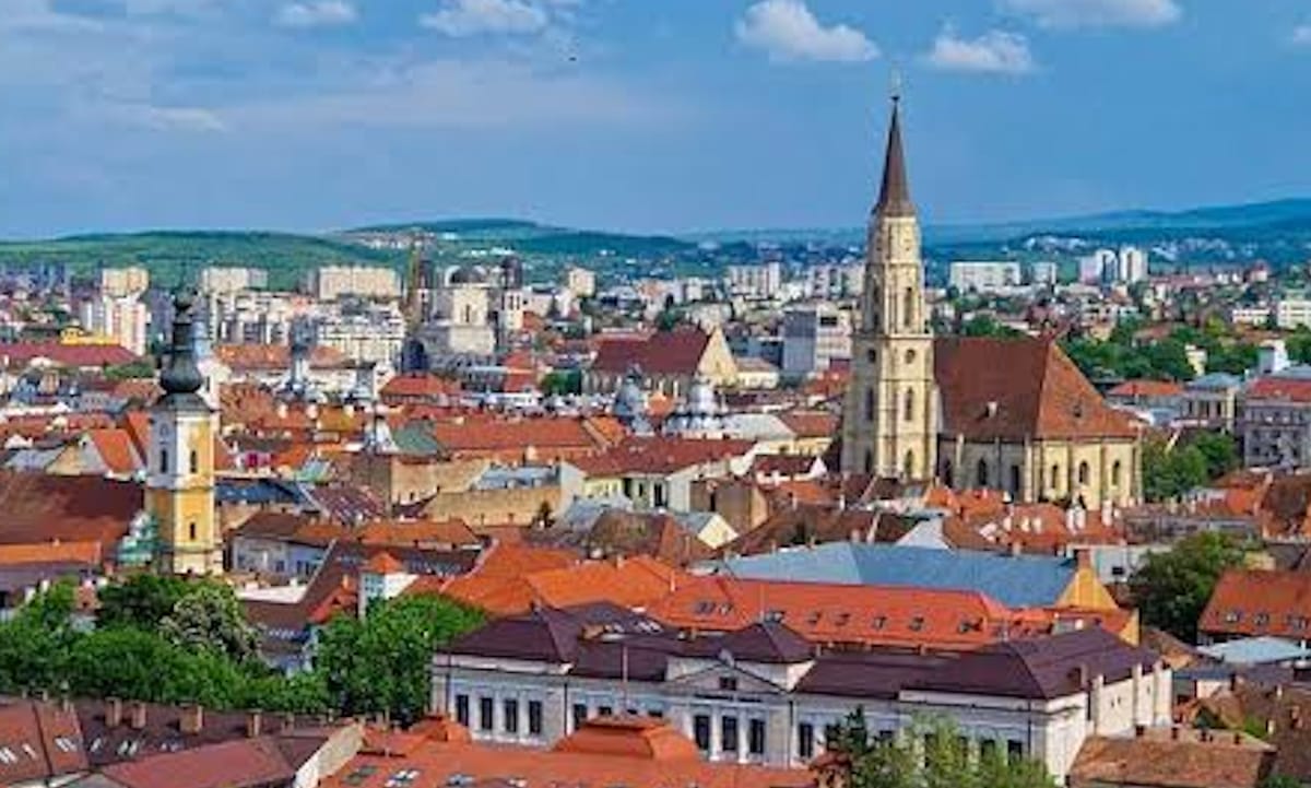 Cluj: patru femei rănite într-un accident cu trei vehicule pe DN1C, în această seară