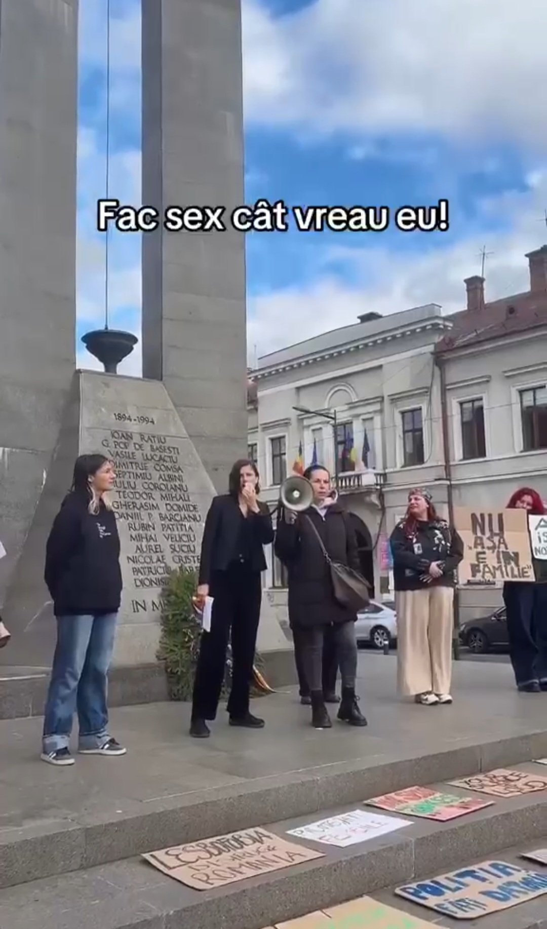 Cluj: protest în centrul municipiului cu scandări sexuale în fața copiilor, autoritățile tac
