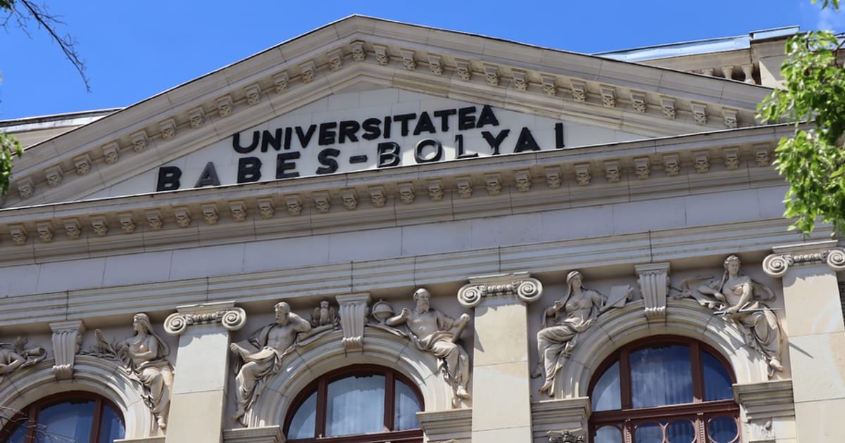 Cluj: Studenții UBB pot obține acum permisul de bibliotecă digital direct pe telefon