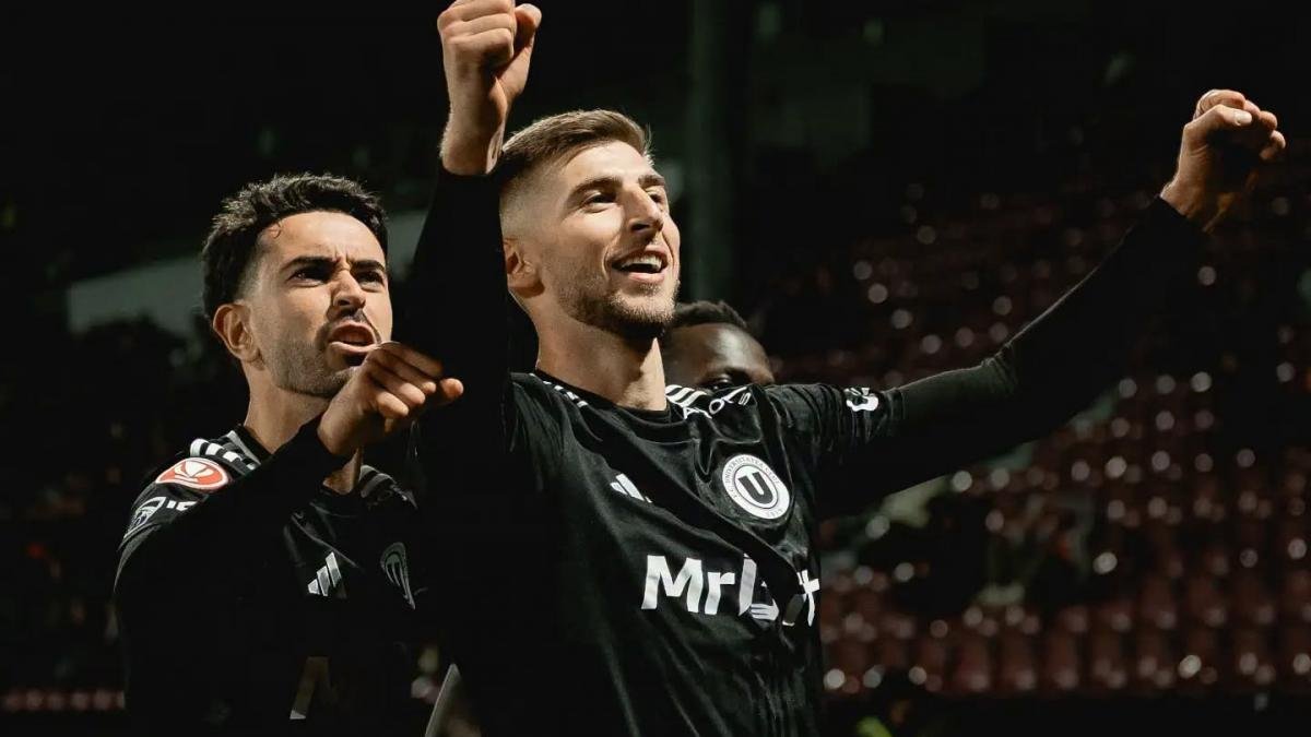 Cluj: U Cluj a învins CFR cu 3-1 în derby-ul din Cupa României, într-un meci cu momente controversate