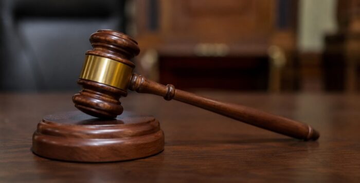 Clujean condamnat la 3 ani și 10 luni de închisoare pentru cinci furturi