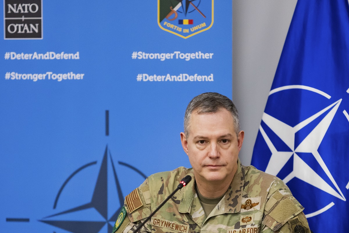 Comandantul suprem al NATO în Europa, Alexus Grynkewich, va transmite luni un avertisment Moscovei