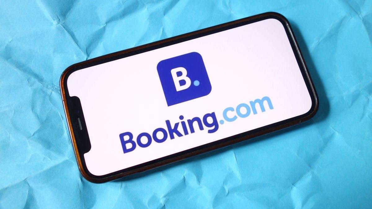 Comisia Europeană deschide anchetă asupra Booking.com privind protecția utilizatorilor împotriva fraudelor