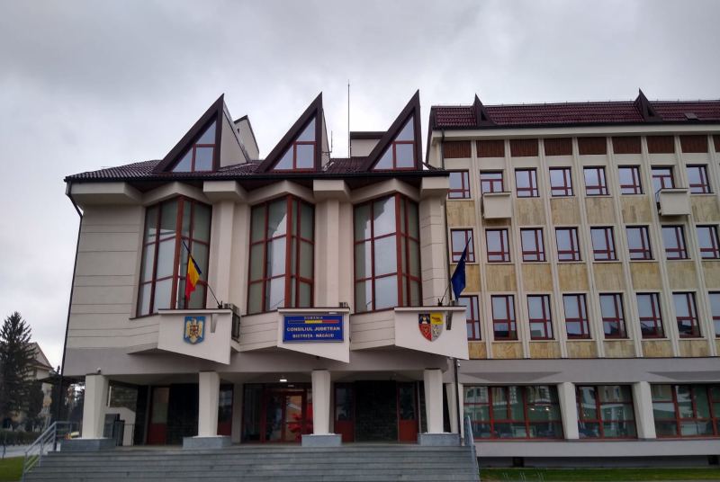 Consiliul Județean acordă BURSE în bani pentru studenți! 1.000 lei/lună la EXCELENȚĂ și 800 lei/lună la MERIT! Vezi cond