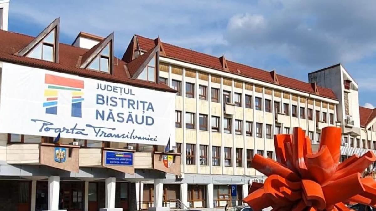 Consiliul Județean Bistrița-Năsăud dublează bursele pentru studenți în anul universitar 2026-2027