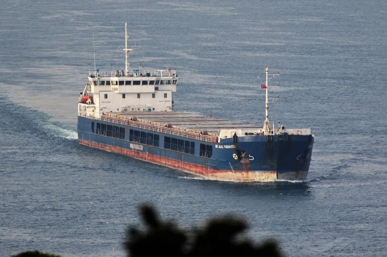 Constanța: navă comercială se scufundă în Marea Neagră, ar fi fost lovită de o dronă